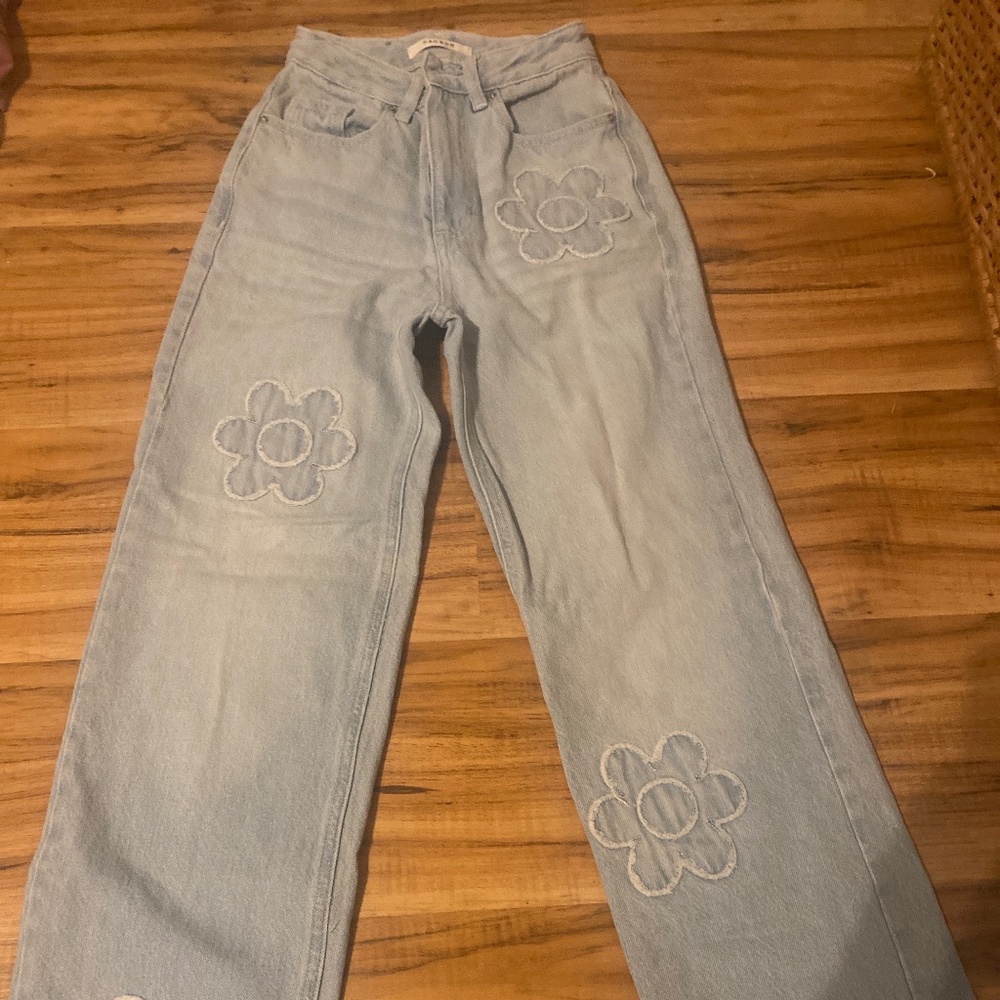PacSun  90’s boyfriend flower jeans